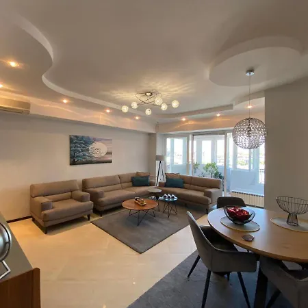 Porta Ruzveltova Apartamento Escópia